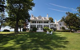 Wades Point Inn On The Bay